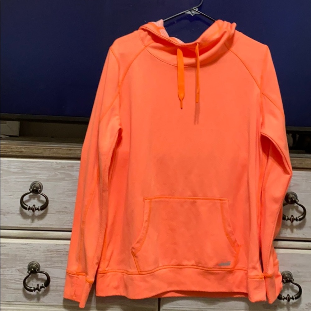 Athletic sweatshirt